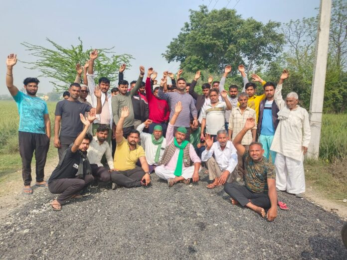 Activists opposing the use of substandard material in construction work