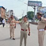 SP Abhishek Verma instructing the traffic in-charge