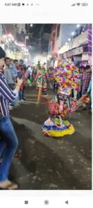 धूमधाम से निकाला श्री संतोषी माता का पंखा, बड़ी संख्या में श्रद्धालुओं ने लिया भाग Kali in Shri Santoshi Mata Temple