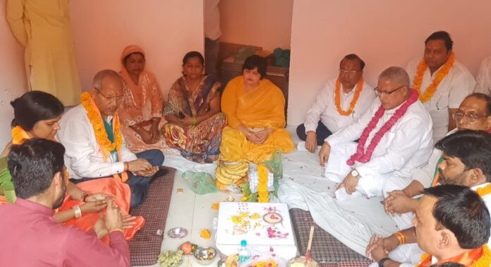 Performing Havan at BJP's election office
