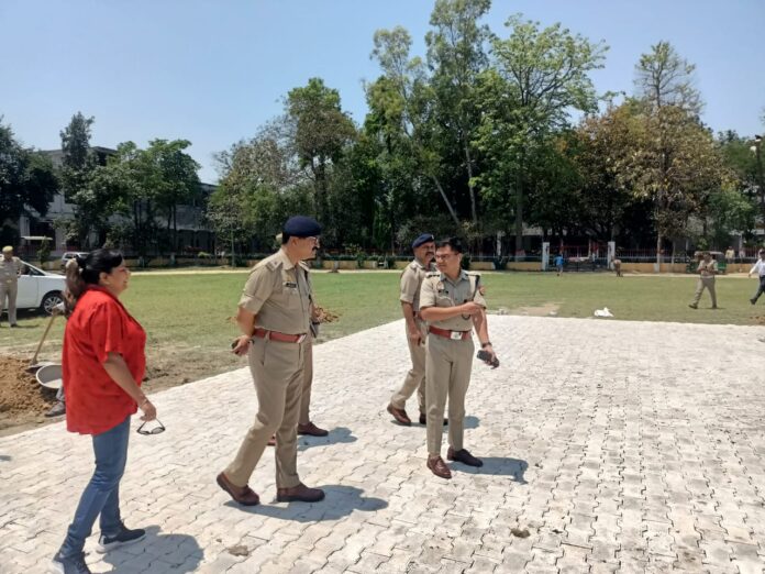 SP Abhishek Verma reached the venue