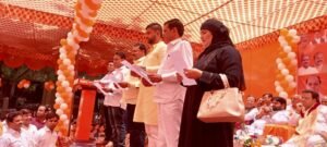 Vibhu bansal विभू बंसल ने पिलखुवा नगर पालिका अध्यक्ष की ली शपथ 2 Vibhu bansal विभू बंसल ने पिलखुवा नगर पालिका अध्यक्ष की ली शपथ