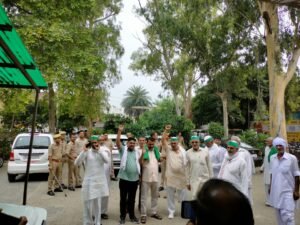 Bhartiya Kisan Union पहलवानों के समर्थन में भाकियू ने जिला मुख्यालय धरना देकर किया प्रदर्शन, बोले पहलवानों का अपमान नहीं होगा बर्दाश्त