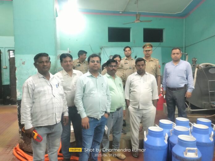 Vigilance team of Electricity Corporation investigating