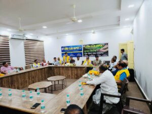 Hapur news लायंस क्लब के तत्वावधान में हुआ पौधारोपण