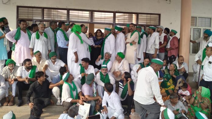 Bhakiyu took out a tractor rally regarding the problems of farmers, submitted a memorandum