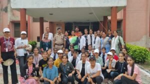 Hapur होमगार्ड विभाग ने स्वतंत्रता दिवस पर किया पौधारोपण