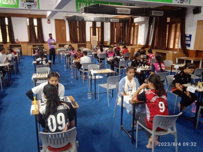 chess and badminton competition 1
