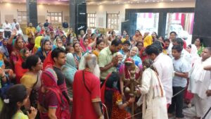 Hapur सुख दुख जीवन का हिस्सा है: व्यास पंडित मोहित भारद्वाज