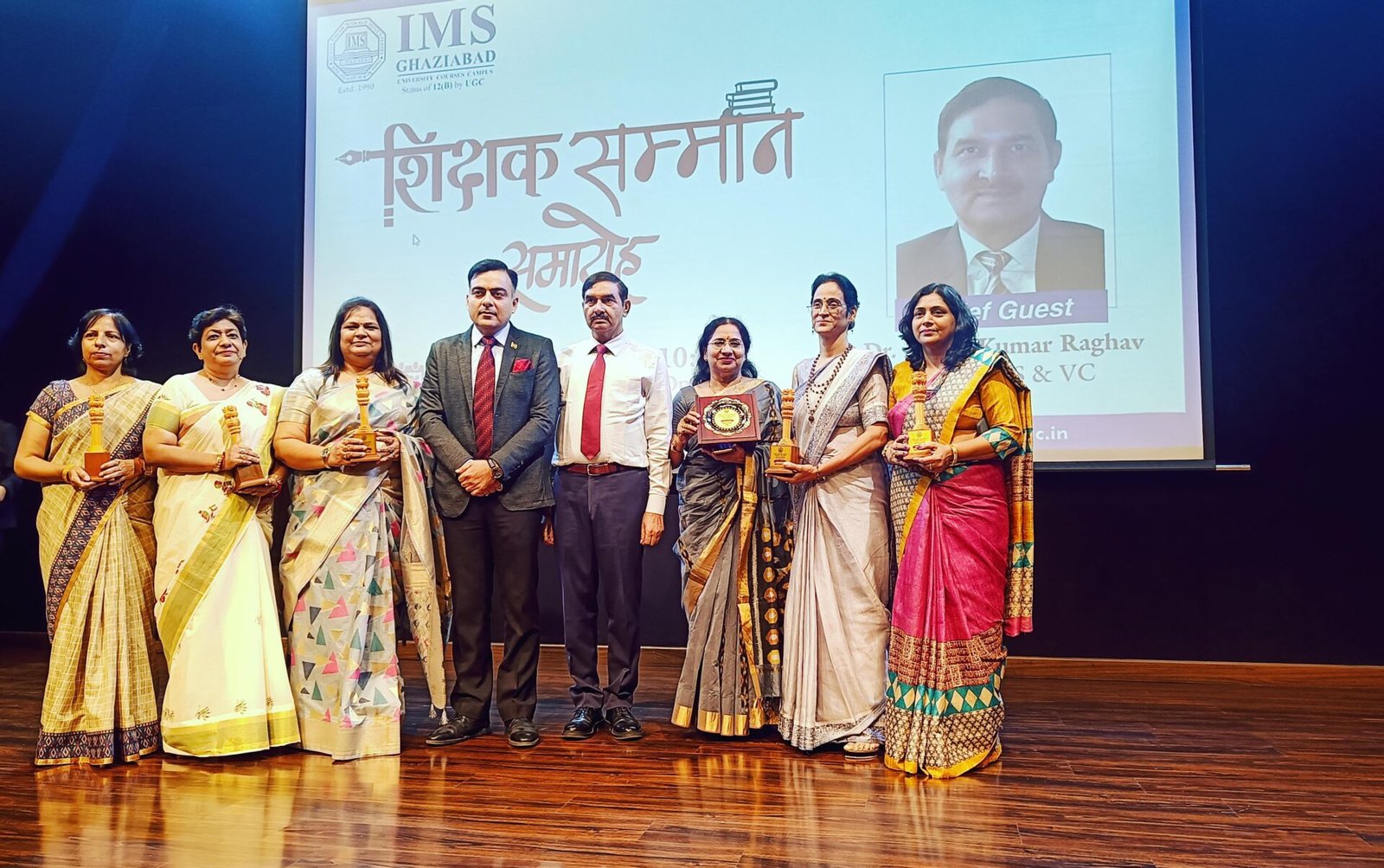 teacher honored at felicitation ceremony