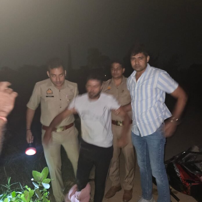 Encounter between Hafizpur Police and a reward of Rs 10,000, the criminal injured