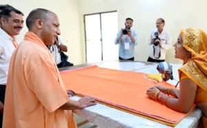 Cm Yogi चुनाव के समय विपक्षियों को आती है जाति की याद: सीएम योगी आदित्यनाथ Cm Yogi चुनाव के समय विपक्षियों को आती है जाति की याद: सीएम योगी आदित्यनाथ