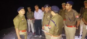 Hapur police 1