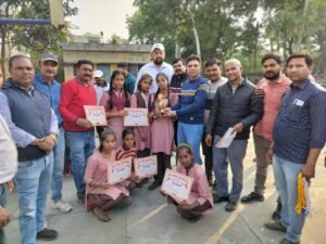 Hapur Sports News मिनी क्रीडा प्रतियोगिता में छात्रों ने मारी बाजी