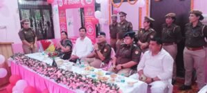 Women Pink Booth हापुड़ पुलिस की सराहनीय पहल: रिपोर्टिंग महिला पुलिस चौकी कुचेसर चौपला पर महिला पिंक बूथ का हुआ शुभारंभ Women Pink Booth 3
