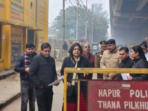 Black spot ब्लैक स्पाॅटों का डीएम ने टीम के साथ किया निरीक्षण, जाना हादसों का कारण 1 Black spot1