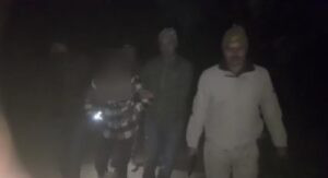 Encounter गढ़मुक्तेश्वर पुलिस और लुटेरों के बीच मुठभेड़, गोली लगने से दो बदमाश घायल 1 Encounter