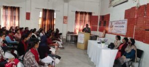 Akp (pg) college "भारतीय संविधान के आदर्श एवं लक्ष्य" विषय पर व्याख्यान आयोजित