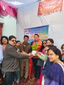 Blood test camp रक्त जांच शिविर में 225 लोगों ने कराई जांच