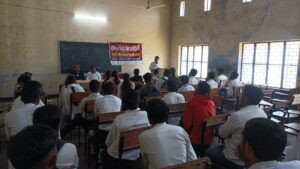 Nss camp यातायात नियमों के बारे में स्वयं सेवक /सेविकाओं ने चलाया जागरूक अभियान