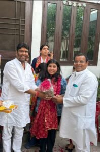 UPSC भाजपा नेता मनोज कर्णवाल की भांजी ने UPSC की परीक्षा में मारी बाजी UPSC-