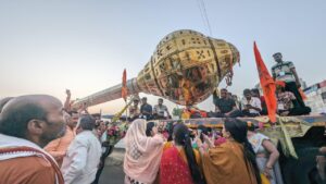 Ram rath ayodhya yatra लखनऊ में "राम रथ अयोध्या यात्रा" का भव्य स्वागत