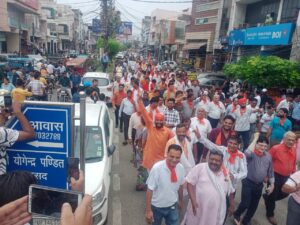 Hapur बांग्लादेश में हिंदुओं पर अत्याचार पर फूटा आक्रोश, हजारों लोगों ने निकाला पैदल मार्च