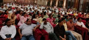 Hapur जैन समाज द्वारा विराट कवि सम्मेलन आयोजित, हंसना हंसाना आदत है मेरी... Hapur--------------