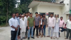 Hapur समाना में टाइल्स पत्थर की दुकान को चोरों ने बनाया निशाना Hapur-