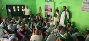 Hapur भाकियू टिकैत मासिक पंचायत में कार्तिक मेले को लेकर की चर्चा Hapur ----