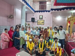 Hapur पंजाबी सभा समिति हापुड़ द्वारा मेधावी छात्र-छात्राओं का भव्य सम्मान समारोह Hapur