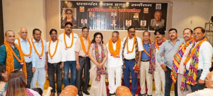 Hapur एलायंस क्लब हापुड़ सर्वोत्तम का अधिष्ठापन समारोह और वीर सावरकर जयंती का भव्य आयोजन