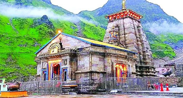 केदारनाथ यात्रा के दौरान न ले जाएं ये चीजें, गलती से भी बढ़ जाएगी मुसीबत