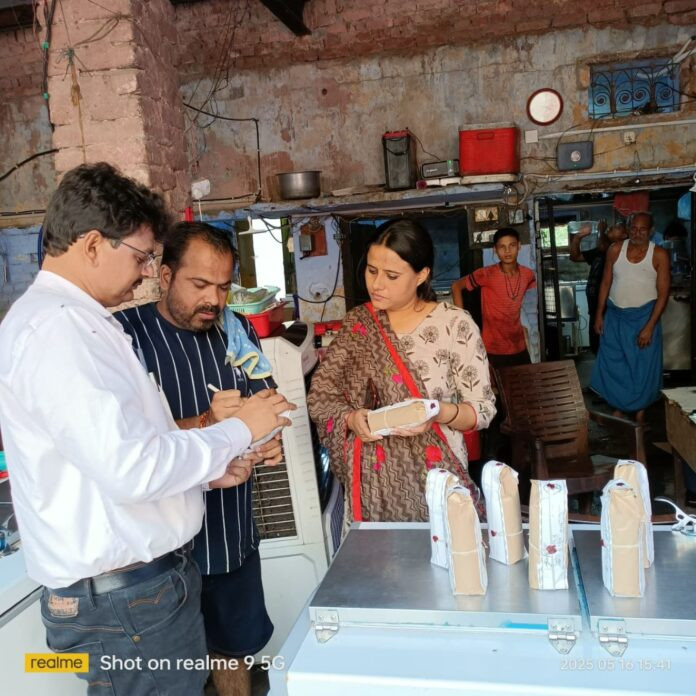 खाद्य सुरक्षा विभाग की टीम ने की छापेमारी, नमूने जांच के लिए भेजे