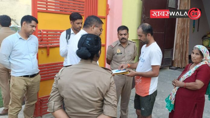 CBI raids Indraprastha Colony of Hapur searches the house of a corrupt RPF head constable