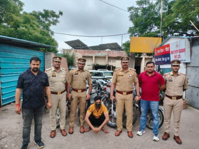 वाहन चोर गिरोह का भंडाफोड़, 18 चोरी की मोटरसाइकिल और ऑटो बरामद