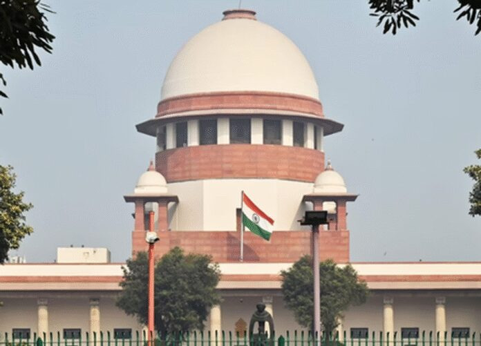 सुप्रीम कोर्ट ने 'दागी उम्मीदवारों' को भविष्य की परीक्षाओं से किया प्रतिबंधित