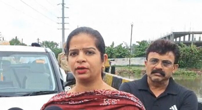लुधियाना में बारिश और बुड्ढा नाले के ओवरफ्लो से जलभराव, मेयर इंद्रजीत कौर ने लिया जायजा