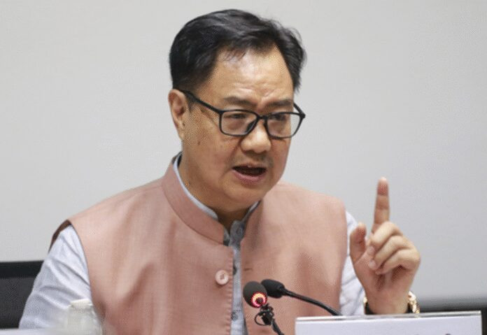 'राहुल गांधी को मूर्ख मत समझिए, वे बड़ी साजिश का हिस्सा हैं', केंद्रीय मंत्री रिजिजू ने बोला हमला