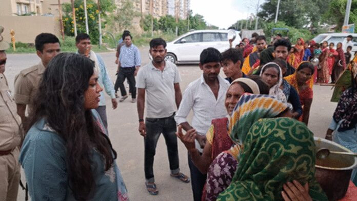 Noida Flood: यमुना नदी का जलस्तर बढ़ा, जिलाधिकारी मेधा रूपम ने प्रभावित क्षेत्रों का किया निरीक्षण