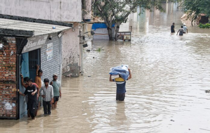 यमुना का जलस्तर खतरे के निशान के पार, केंद्रीय जल आयोग ने जारी की नई एडवाइजरी