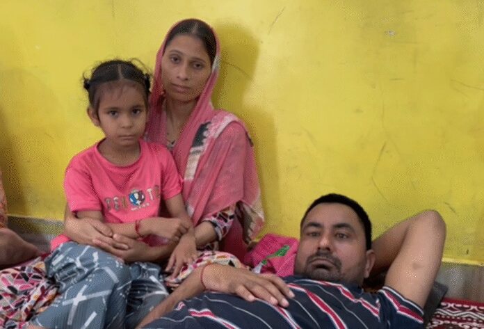 पंजाब : गुरदासपुर में बाढ़ ने मचाई तबाही, नड़ावाली राहत कैंप में पीड़ितों ने सुनाई आपबीती