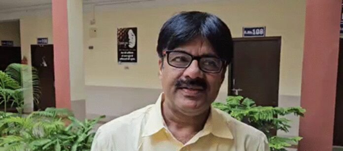 प्रोफेसर अमून कुमार मिश्रा ने बताया, कैसे सरकार ने जीएसटी स्लैब में कटौती करके एक तीर से दो निशाना साधा