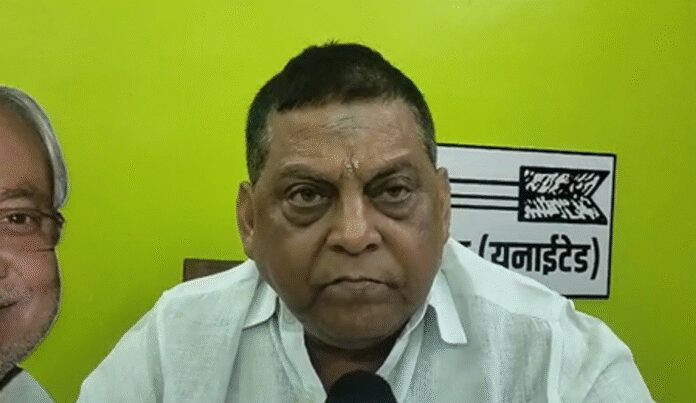 बिहार को दागी हाथ नहीं, प्रतिष्ठित हाथों की ज़रूरत: नीरज कुमार