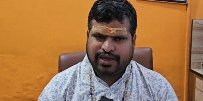 चंद्र ग्रहण के दौरान न करें ऐसी गलतियां, ज्योतिषाचार्य पंडित योगेश नारायण मिश्रा ने दी चेतावनी
