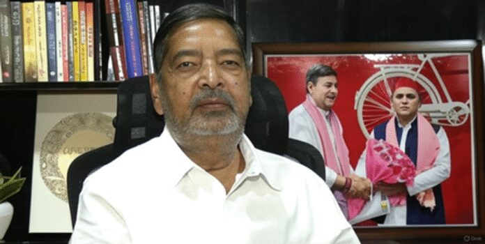 ट्रंप भगवान नहीं कि उनकी तारीफ से देश का भला हो जाएगा : सपा सांसद वीरेंद्र सिंह