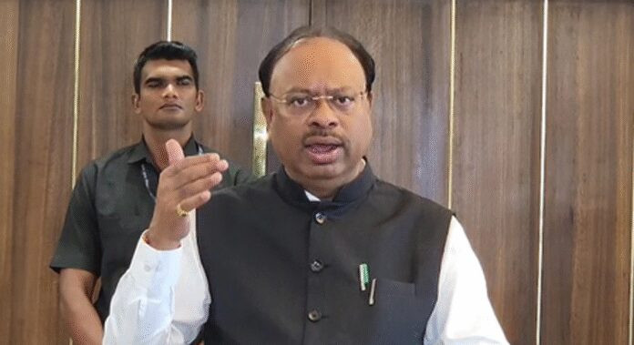 महाराष्ट्र : सरकार के नए जीआर के खिलाफ ओबीसी नेता, मंत्री चंद्रशेखर बावनकुले ने दी प्रतिक्रिया
