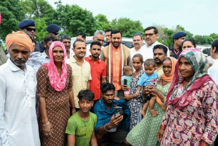 हरियाणा: सीएम सैनी ने बाढ़ प्रभावित फतेहाबाद का किया दौरा, राहत कार्यों का लिया जायजा