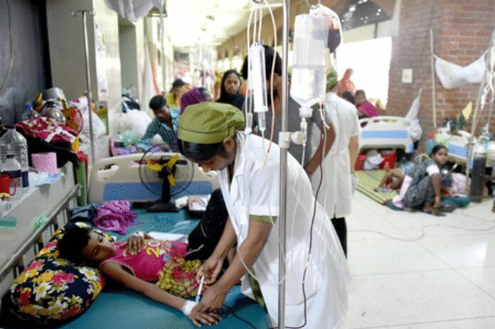बांग्लादेश: डेंगू से तीन और लोगों की मौत, मरने वालों की संख्या बढ़कर 135 हुई