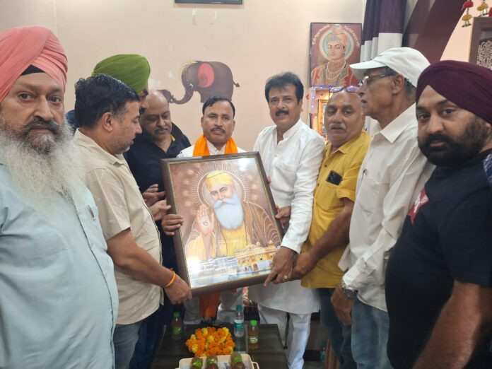 Hapur